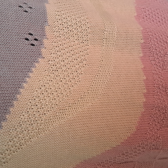 Keneth Too! Size Medium lightweight short sleeve multi color sweater - Picture 2 of 5